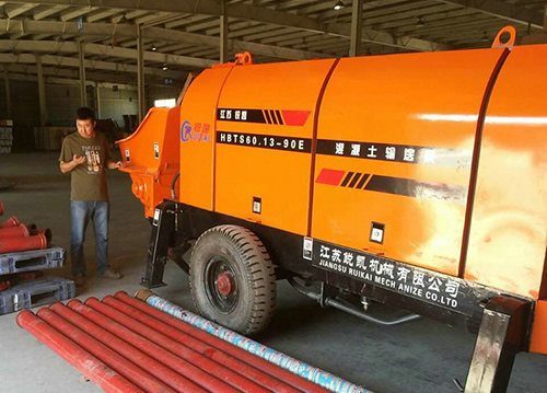 小型混凝土輸送泵在農村建設中的作用